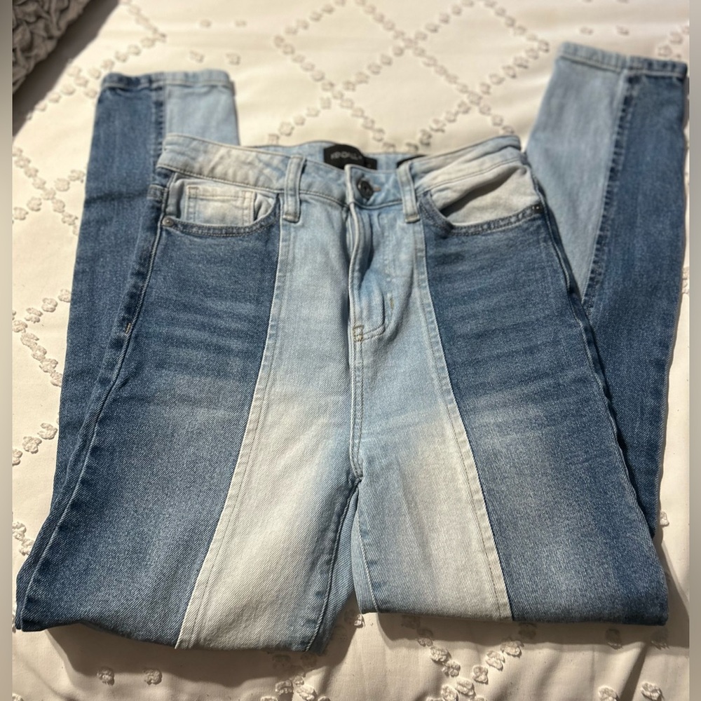 Kendall and Kylie The Ultra Babe Skinny Denim Jean